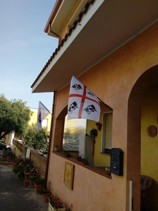 B&B Il Rifugio Del Lupo - E6721 Paringianu エクステリア 写真